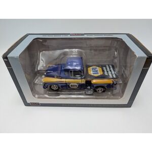 Limited Edition Ford Pickup NAPA Auto Parts Truck SpecCast 1:25 New